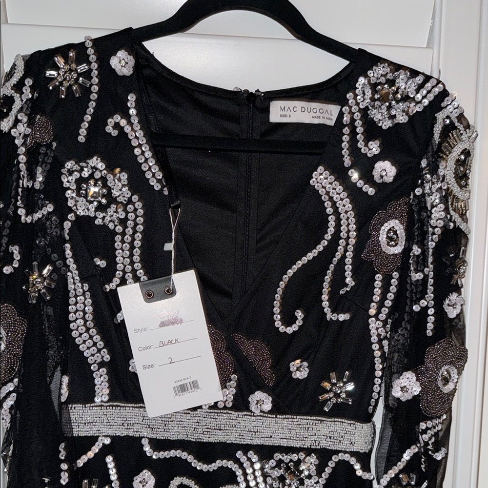 Mac DUGGAL middi Elegant Black and Silver Embellished Dress new size 2 - Picture 4 of 11